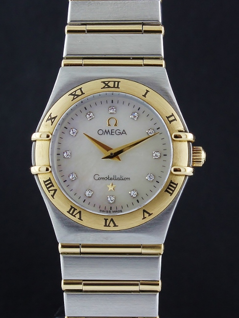 (image for) AN OMEGA LADY MID SIZE 18K YELLOW GOLD BAR WITH MOP DIAL